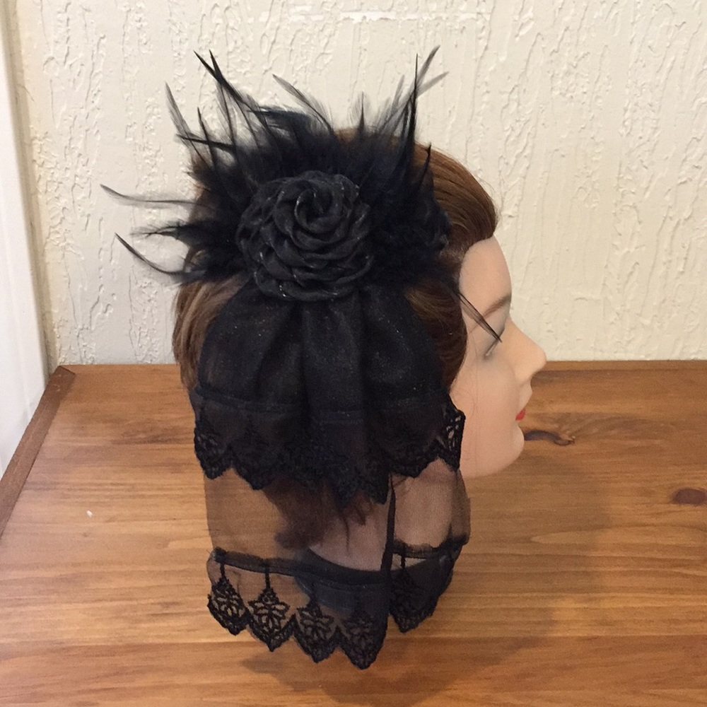 Black flower lace veil hair clip Fascinator